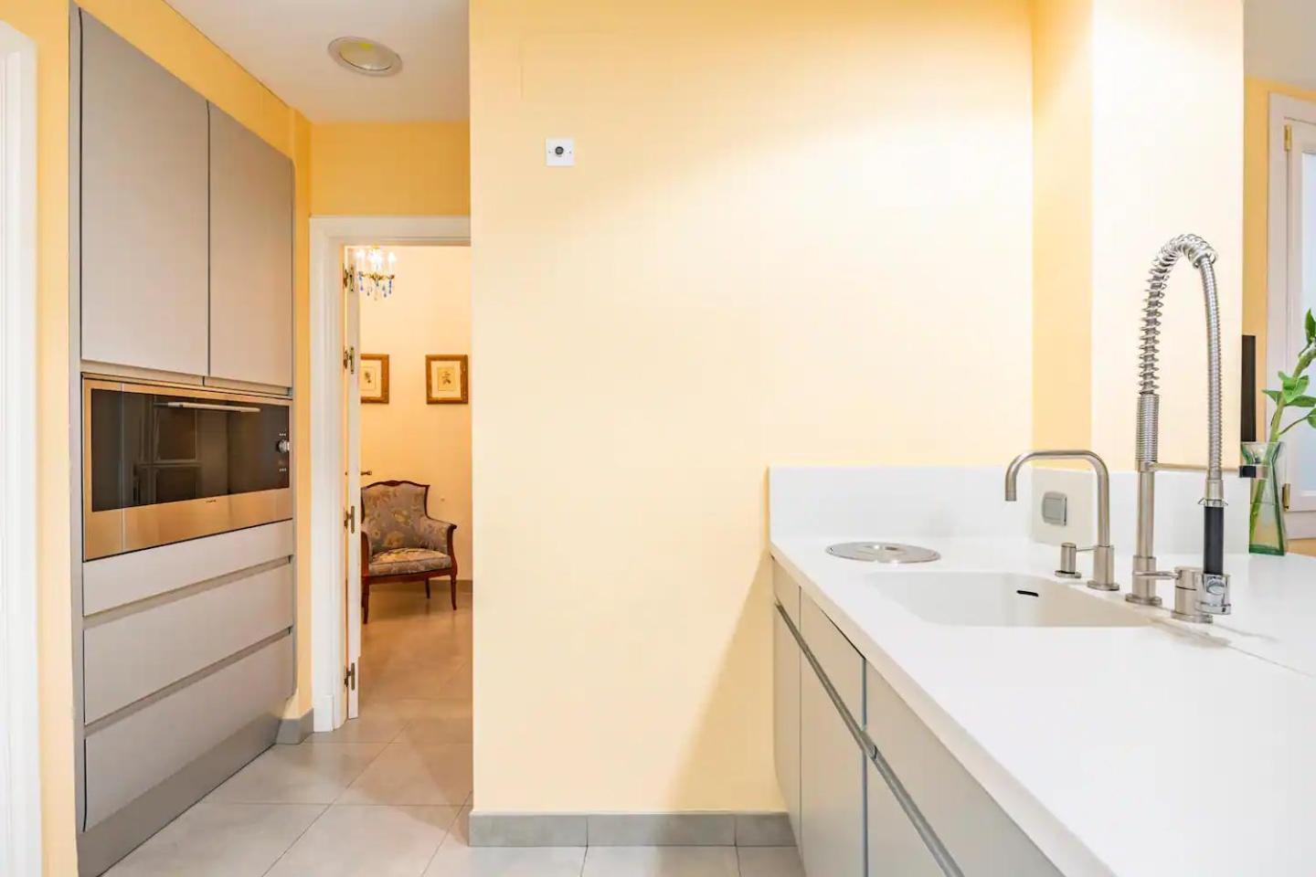 セビリアPuerta De Jerez II (Adults Only)アパートメント エクステリア 写真